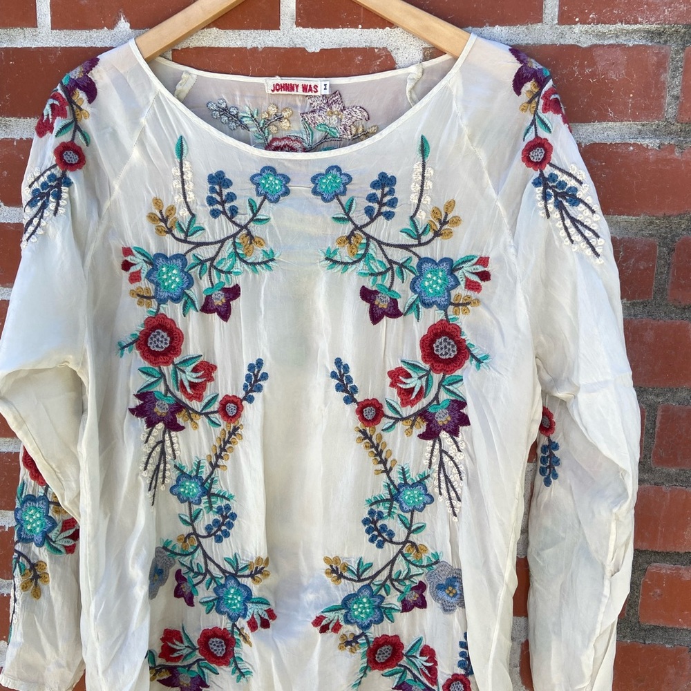 Beautiful embroidered Johnny Was tunic